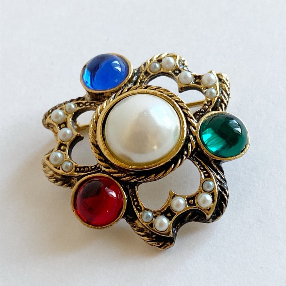 Vintage Rhinestone And Faux Pearl Brooch